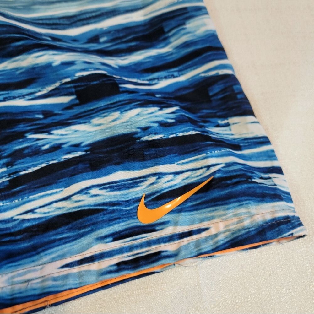 Nike Swim Trunks Size Small - Picture 2 of 8